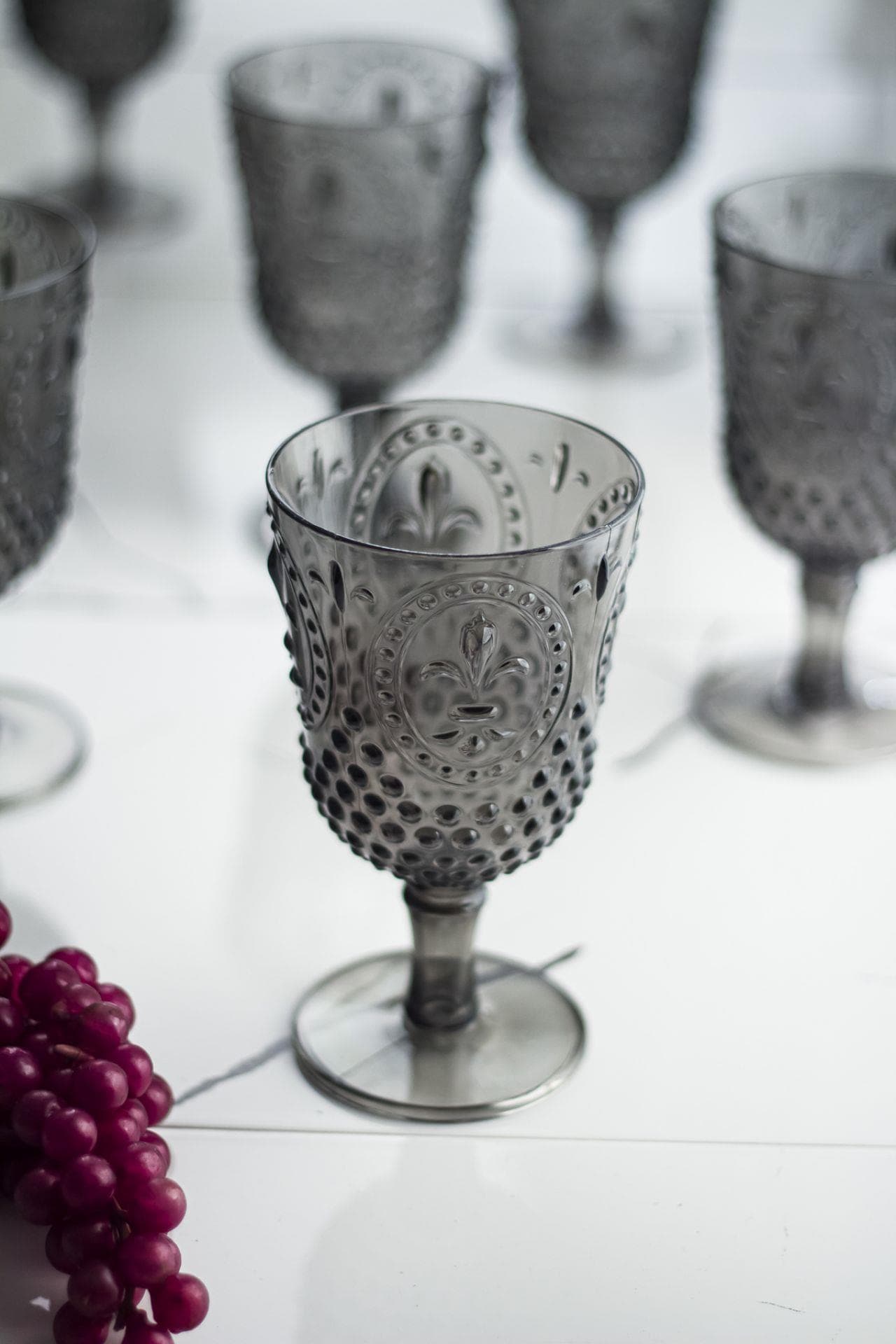 Premium Akrilik Füme Bardağı 450 ml - Kırılmaz, Bulaşık Makinesinde Yıkanabilir Su & Meşrubat Kadehi