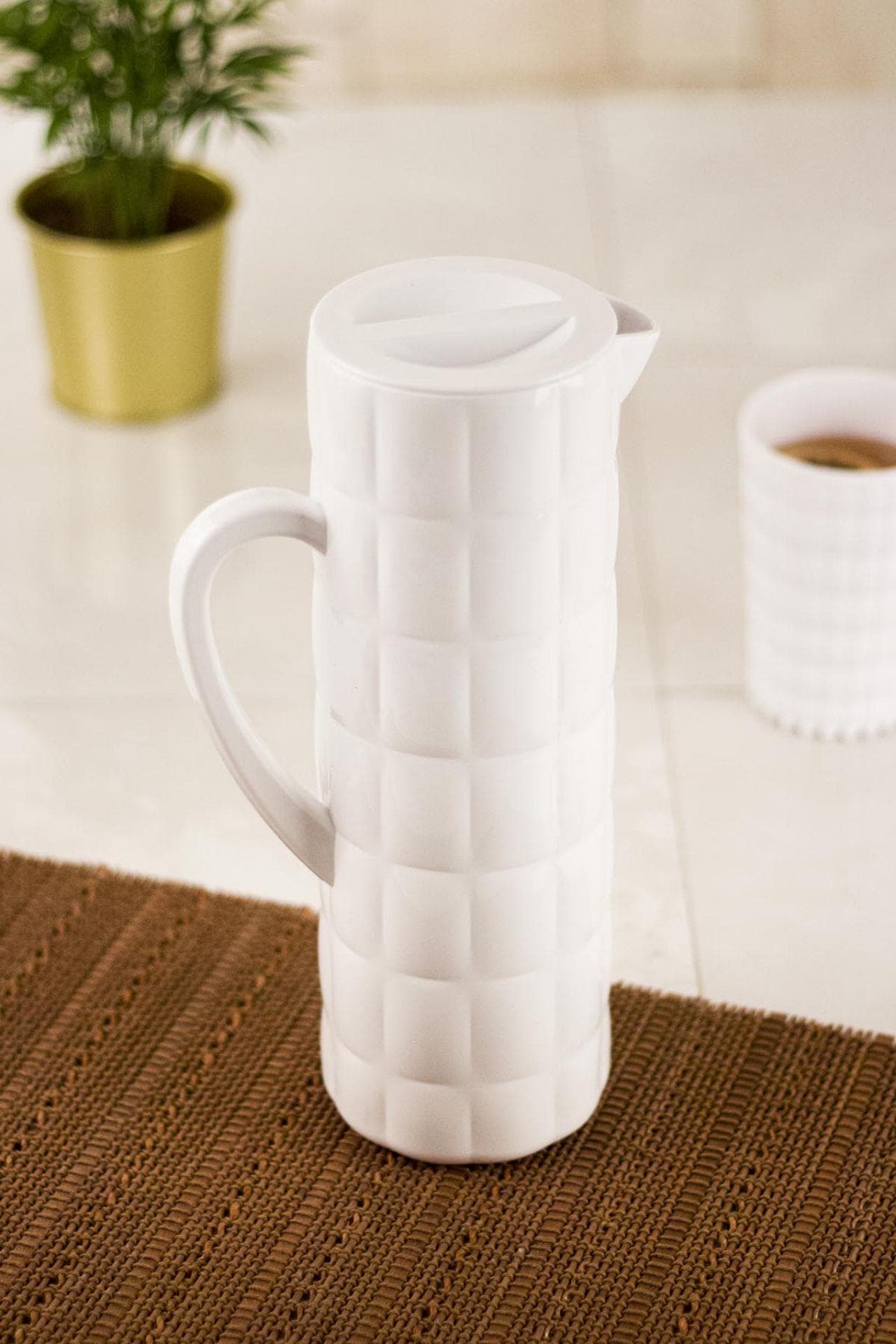 Arkilik Allegra 1,5 Lt Dayanıklı Akrilik Sürahi - Buzdolabı Rafına Uygun Beyaz