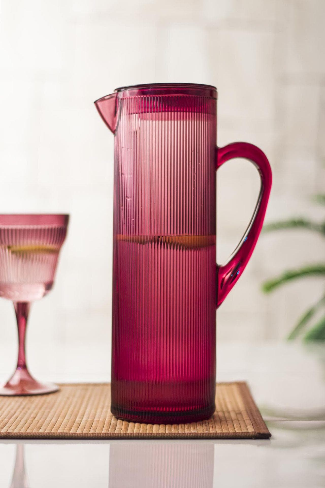 Arkilik Barok 1,5 Lt Mürdüm Sürahi - Kırılmaz Akrilik, Buzdolabı Kapak Rafına Uygun