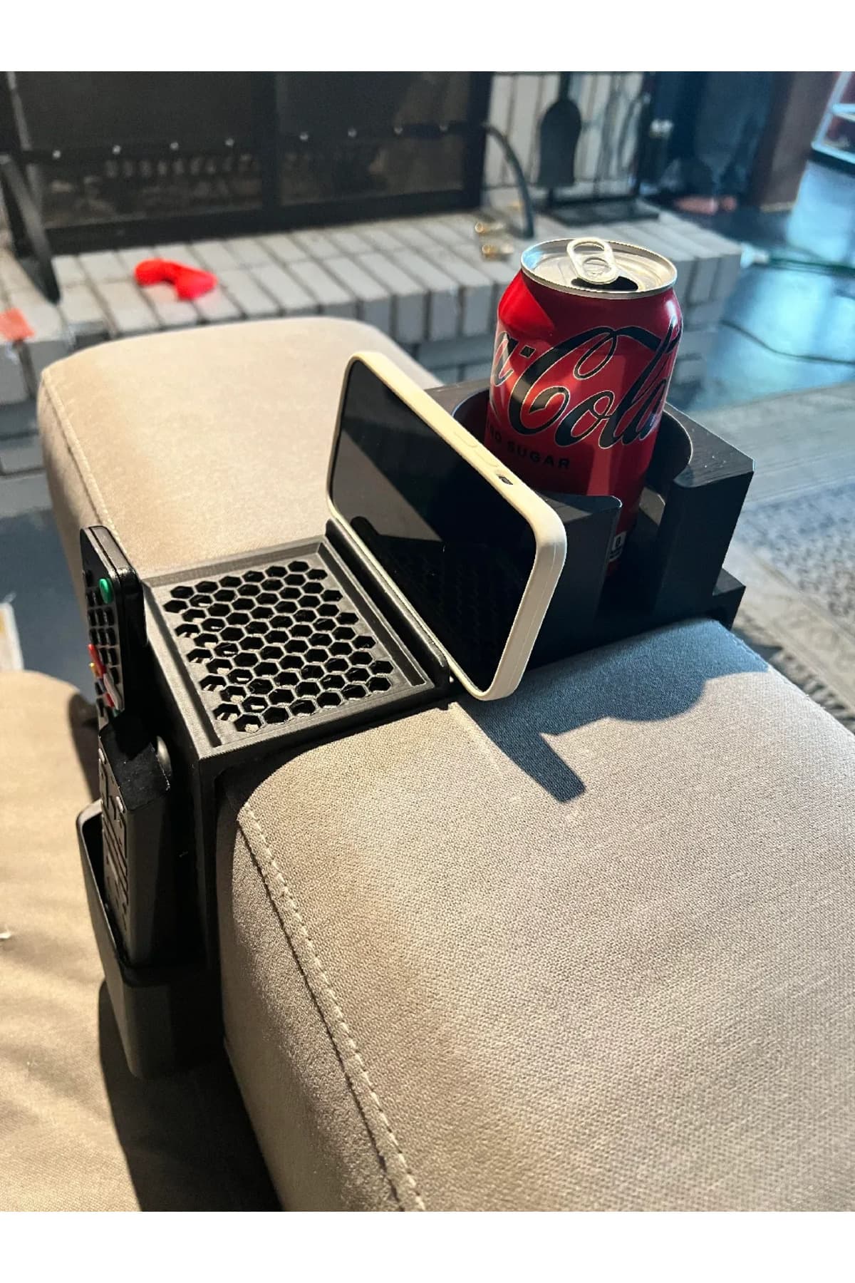 Premium Kanepe Kol Dayama Organizeri - İçecek, Telefon, Kumanda Tutucu ve Stand