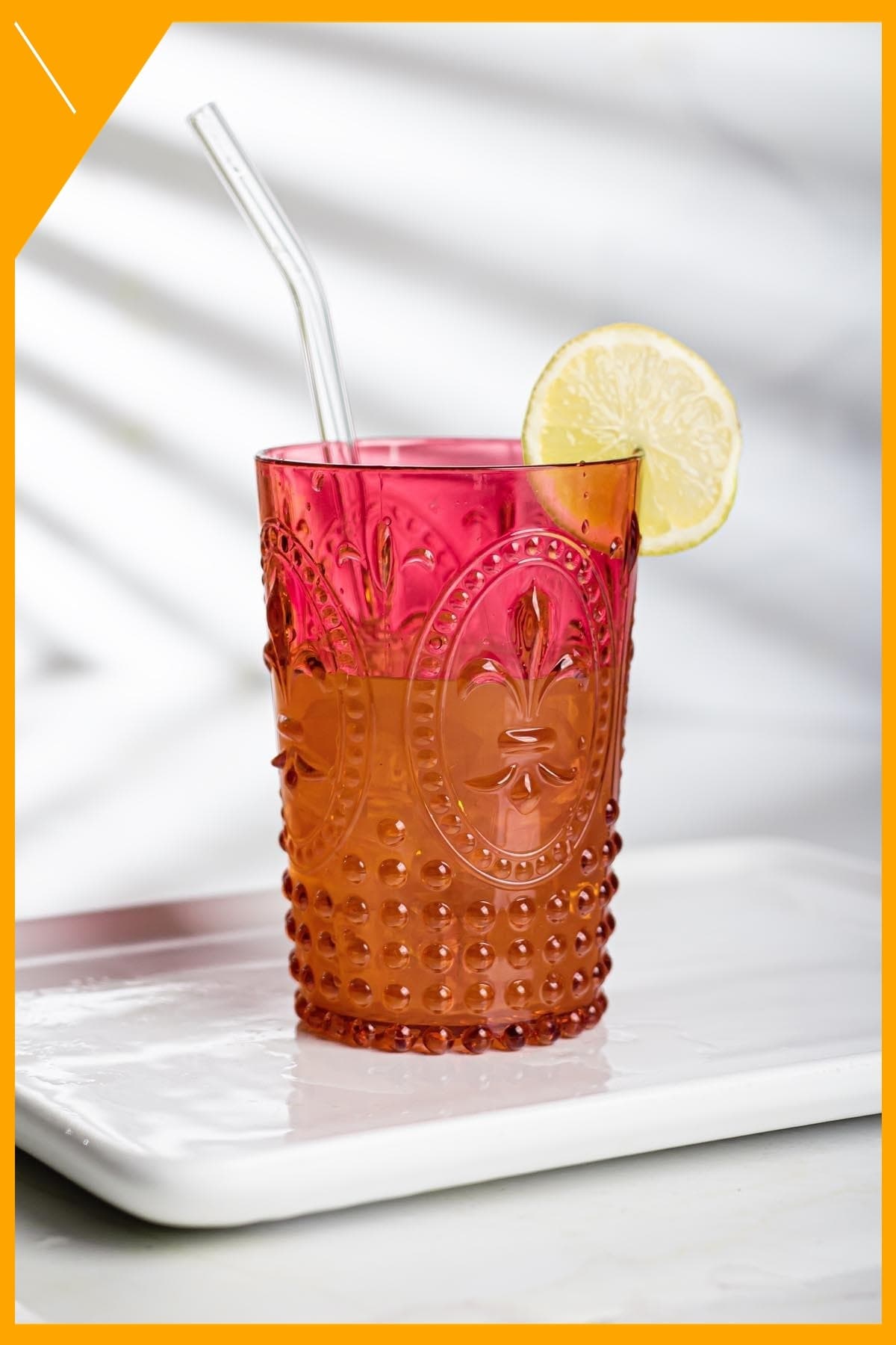 Premium Kırılmaz Akrilik Bardağı 400 ml - Kırmızı Su Meşrubat ve Kahve Yanı Sunumu