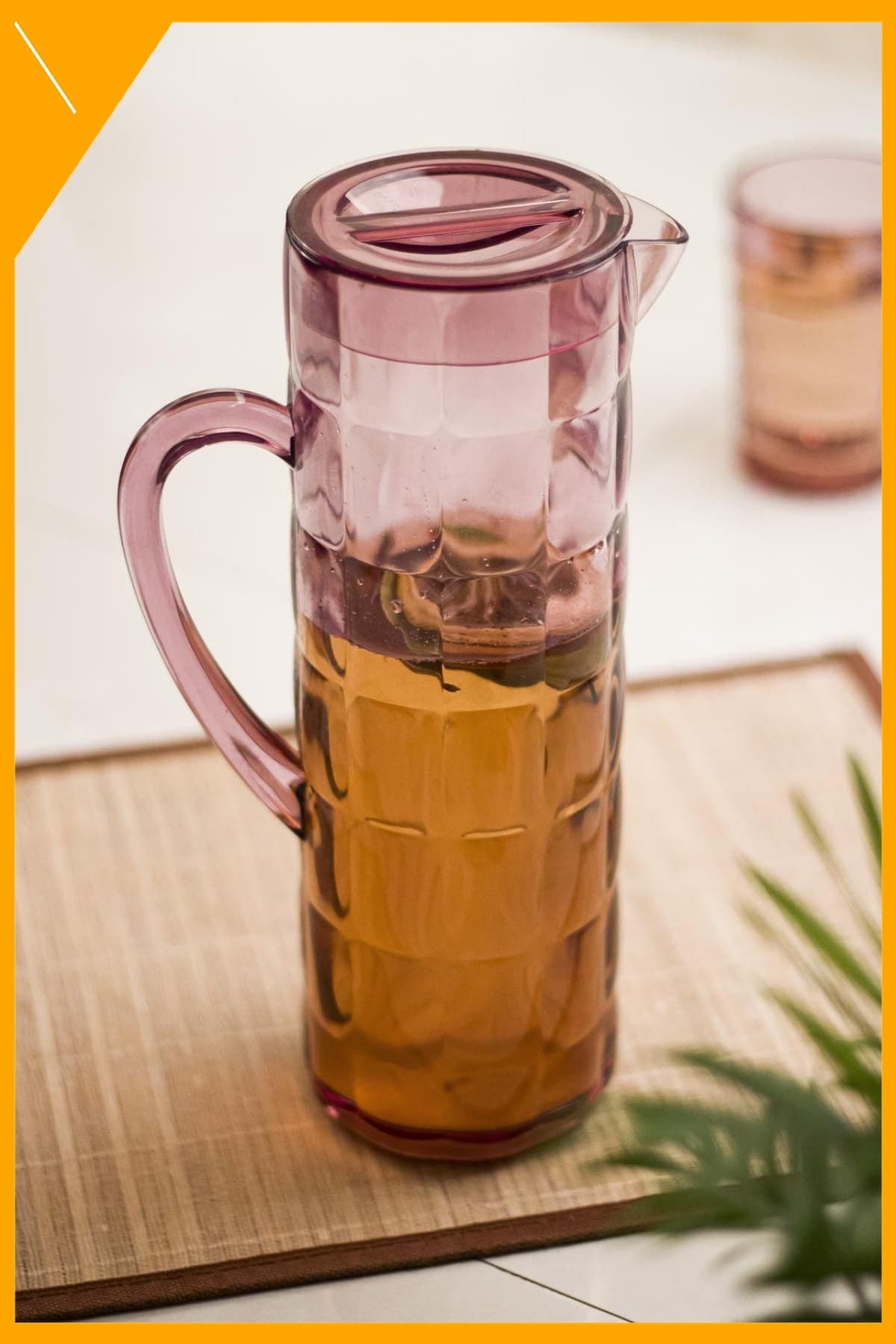 Mürdüm 1.5 Lt Kırılmaz Akrilik Sürahi, Buzdolabı Kapak Rafına Uyumlu